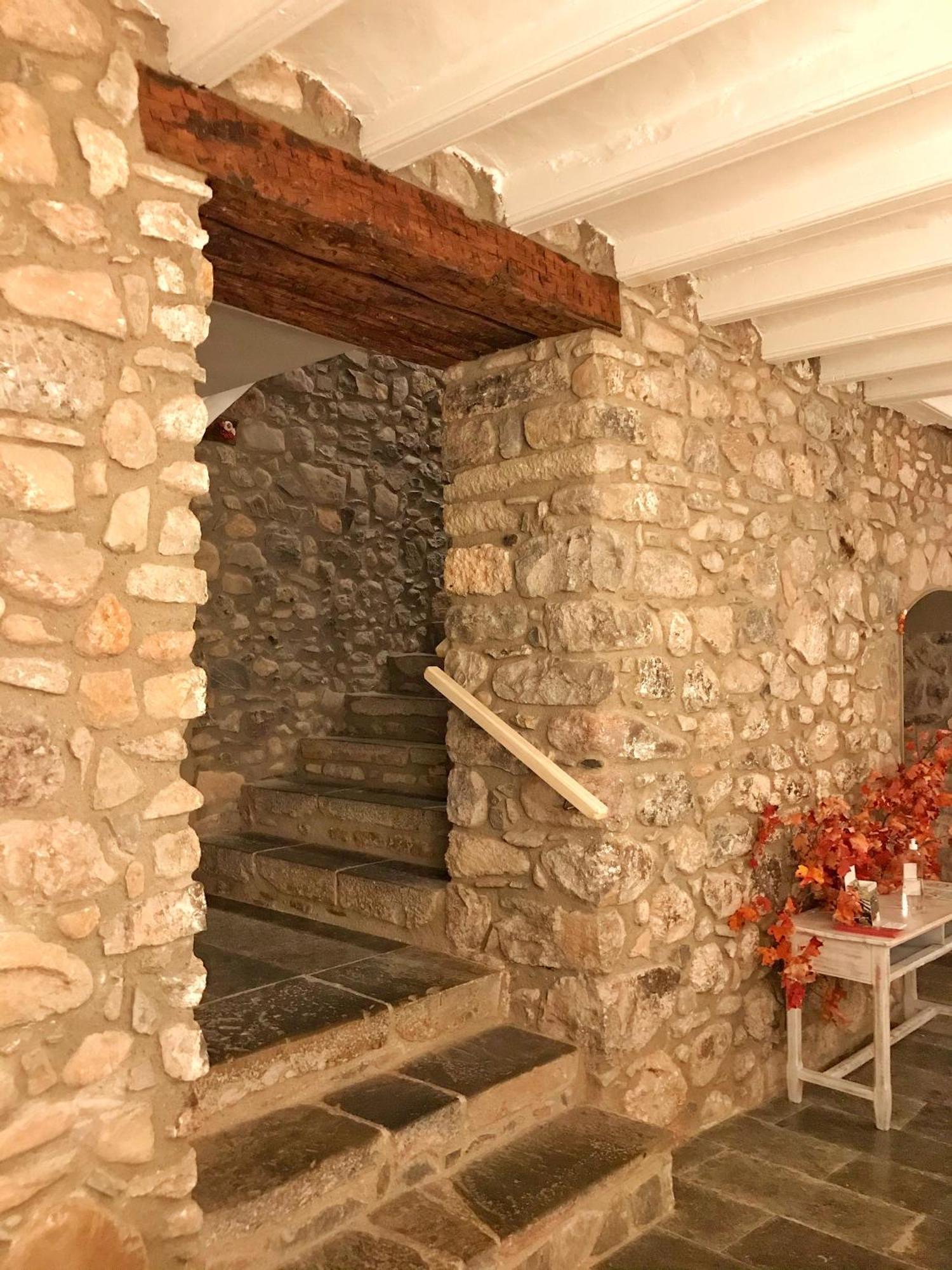 El Castell De La Pobla De Lillet (Adults Only) Villa Ngoại thất bức ảnh
