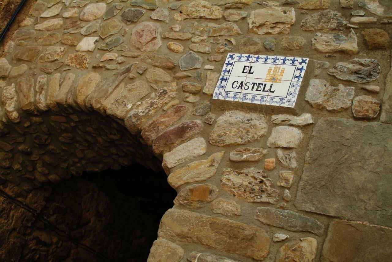 El Castell De La Pobla De Lillet (Adults Only) Villa Ngoại thất bức ảnh